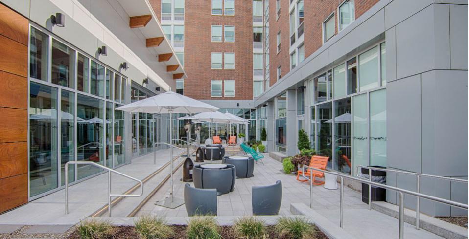 ALOFT61